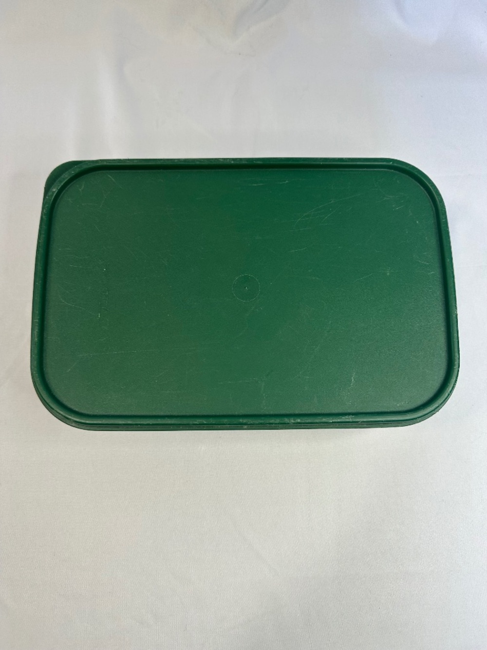 Tupperware Rectangle Storage Container 10 inches with Green Lid. Fair Condition.